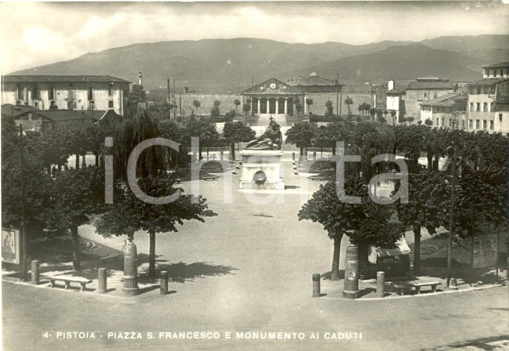 Cartolina originale da collezione 1949 PISTOIA Monumento ai Caduti in PIAZZA SAN FRANCESCO Cartolina FG VG 1