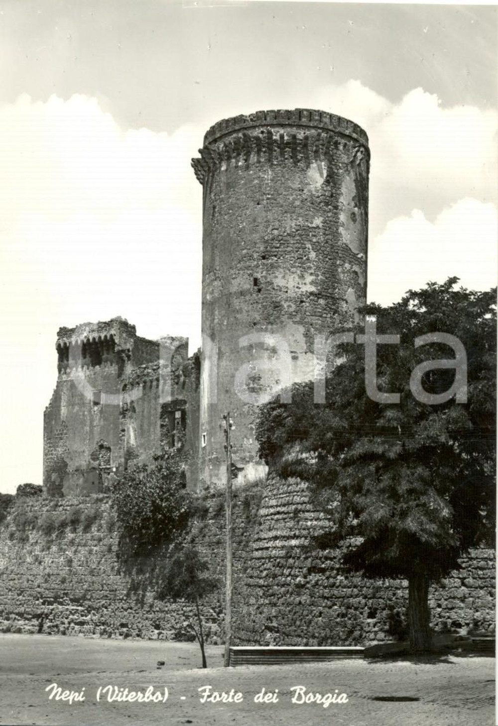Cartolina originale da collezione 1950 ca NEPI (VT) Veduta del Forte dei BORGIA *Cartolina postale FG NV 1