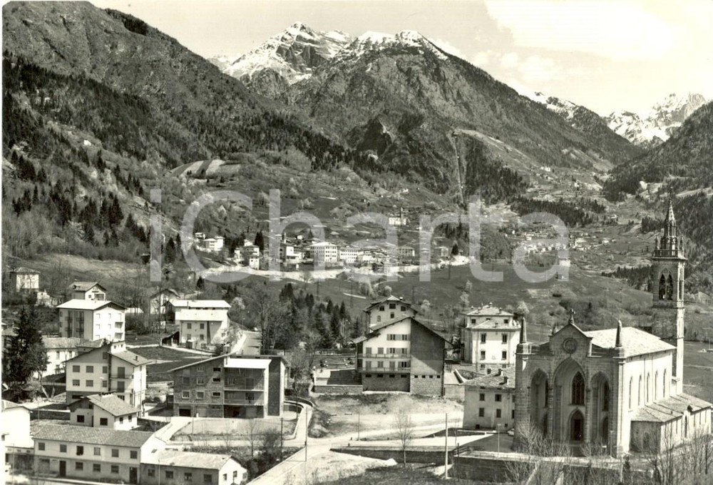 Cartolina originale da collezione 1966 PIAZZA BREMBANA BG Scorcio del paese e DUOMO DI SAN MARTINO FG VG 1