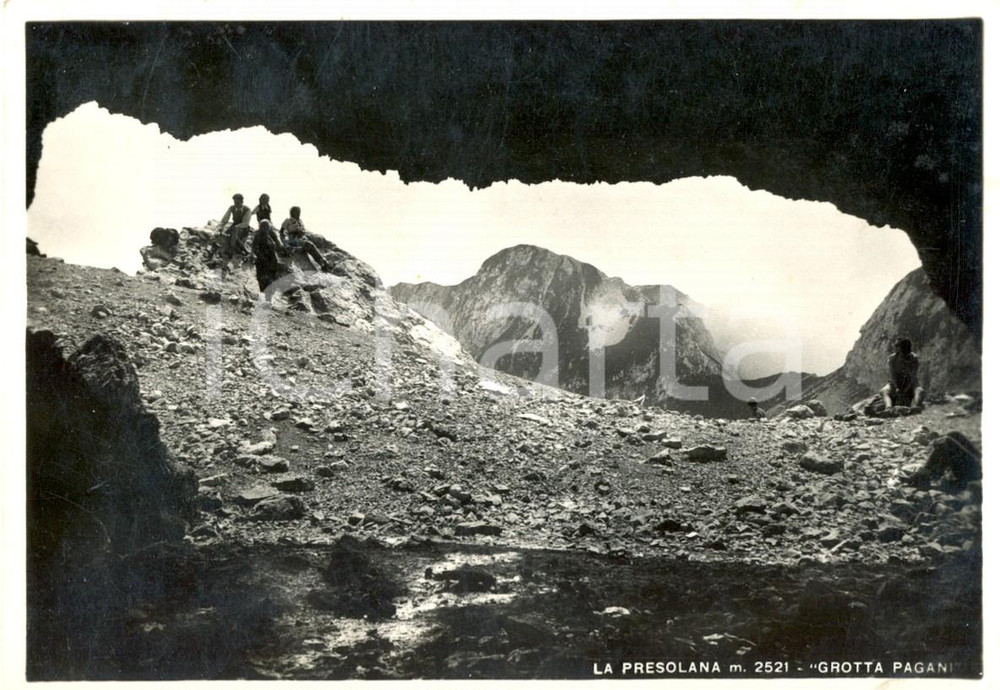 Cartolina originale da collezione 1951 BERGAMO La Grotta PAGANI della PRESOLANA Cartolina postale FG VG 1
