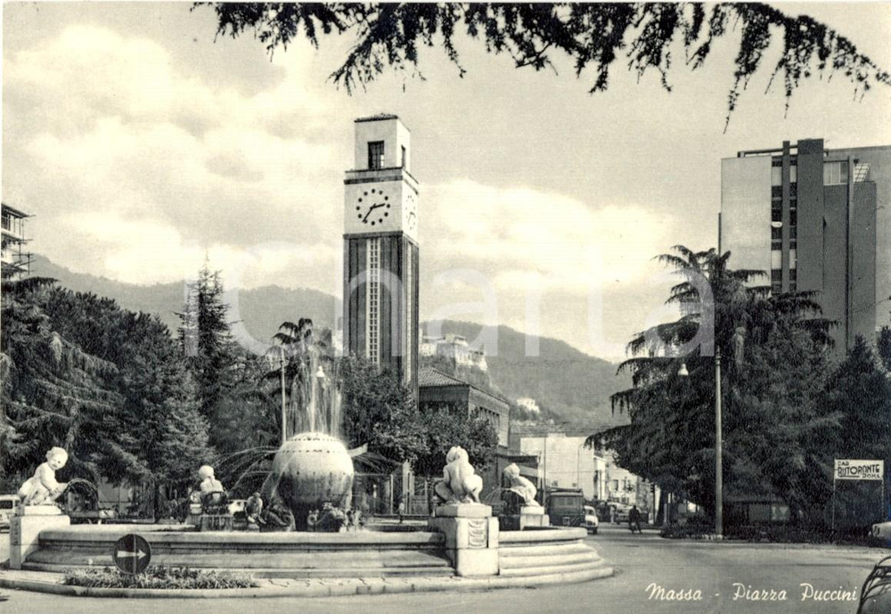 Cartolina originale da collezione 1950 ca MASSA Palazzo delle Poste e dei Telegrafi in PIAZZA PUCCINI FG NV 1