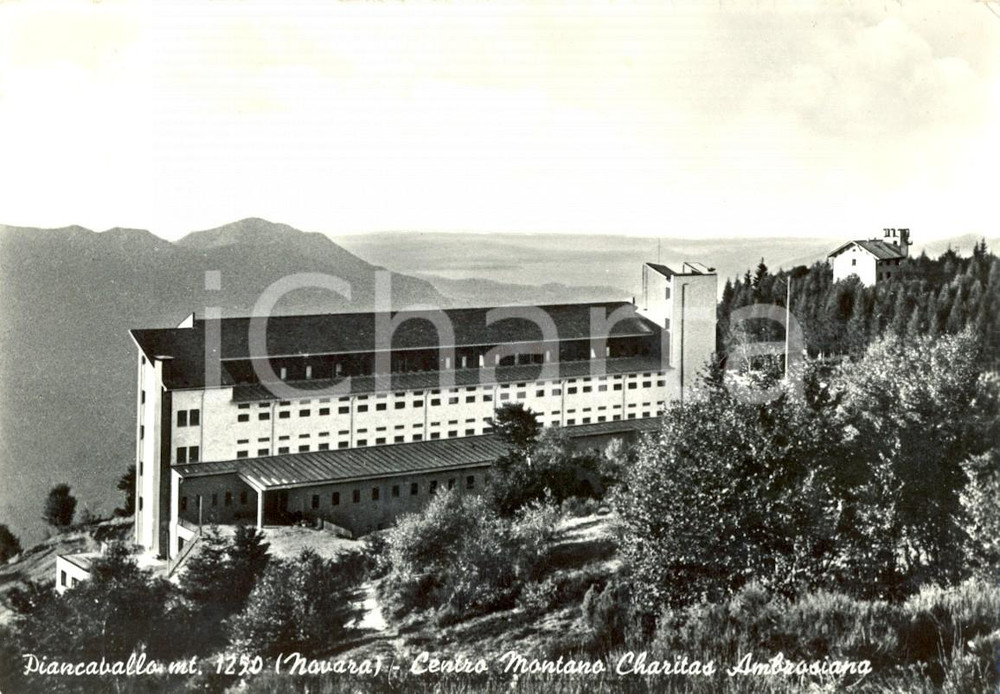 Cartolina originale da collezione 1955 ca AVIANO (PN) Il centro montano CHARITAS AMBROSIANA di PIANCAVALLO *FG VG 1
