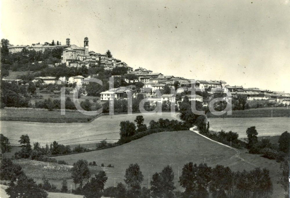 Cartolina originale da collezione 1950 ca MONTIGLIO MONFERRATO (AT) Panorama del paese con la chiesa *FG NV 1