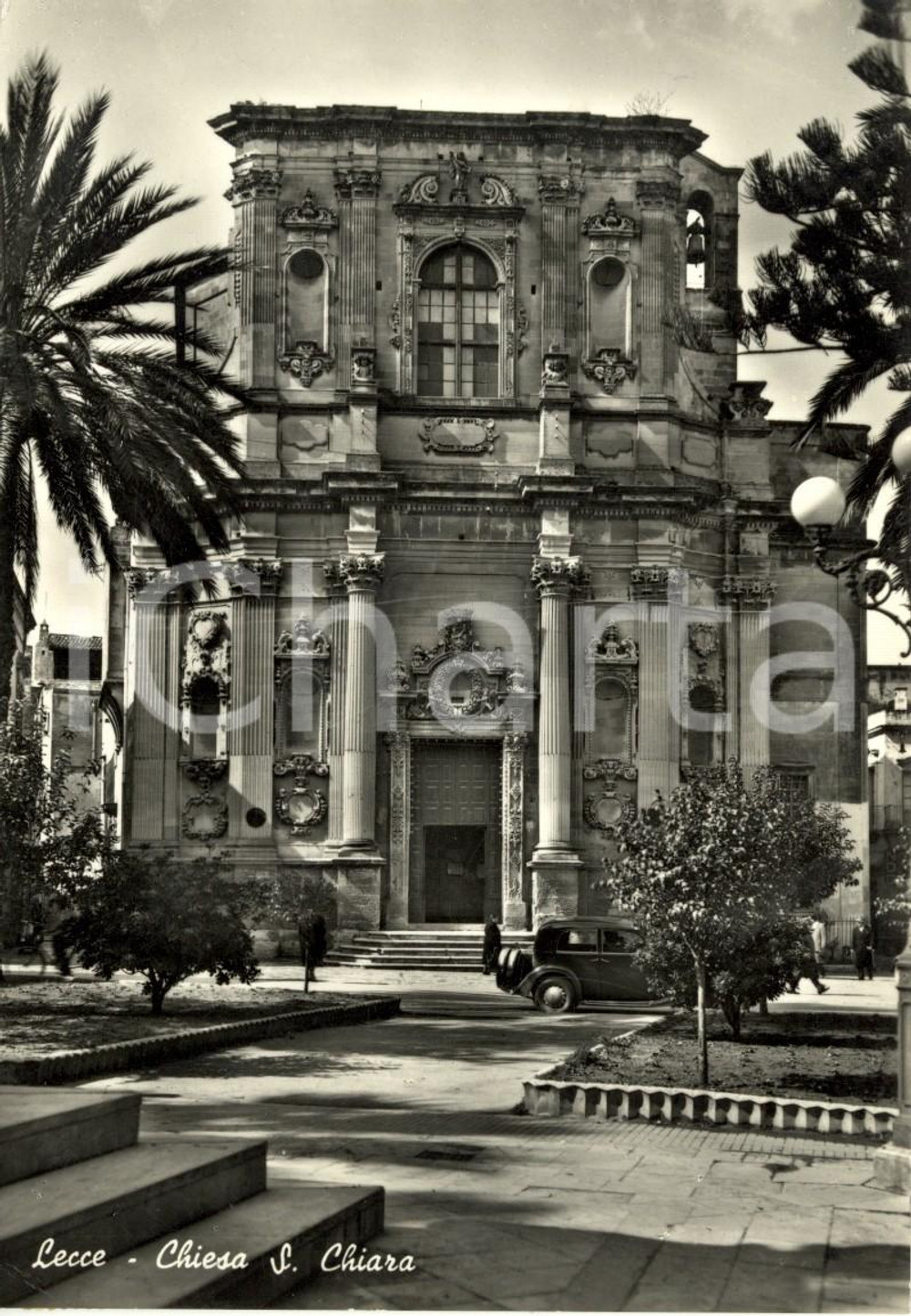 Cartolina originale da collezione 1957 LECCE Veduta della Chiesa di SANTA CHIARA *Cartolina ANIMATA con auto FG VG 1