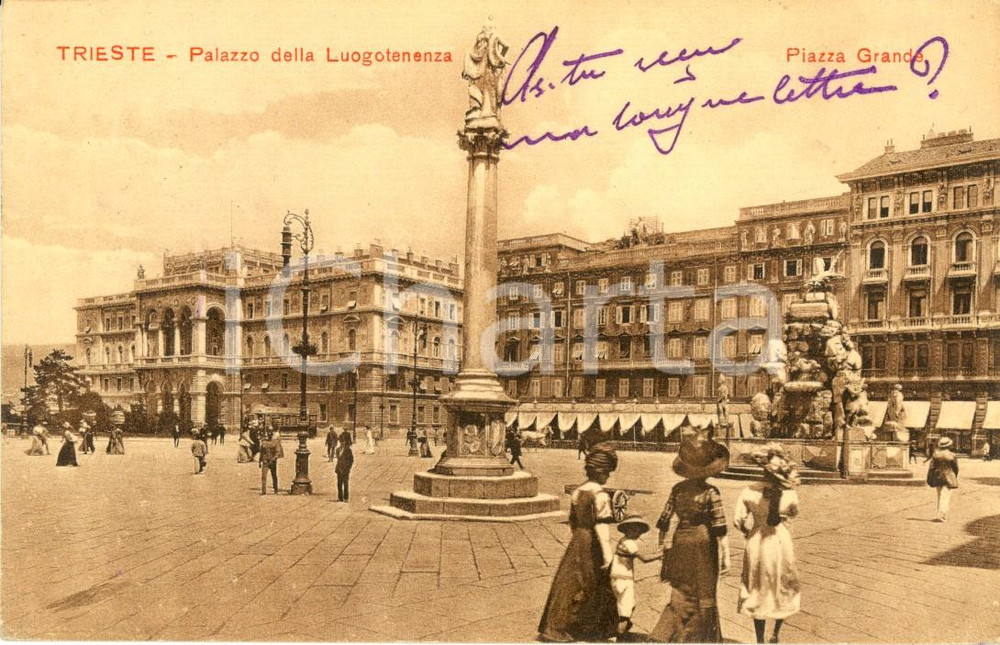 Cartolina originale da collezione 1915 ca TRIESTE Piazza GRANDE con palazzo Luogotenenza Cartolina ANIMATA FP VG 1