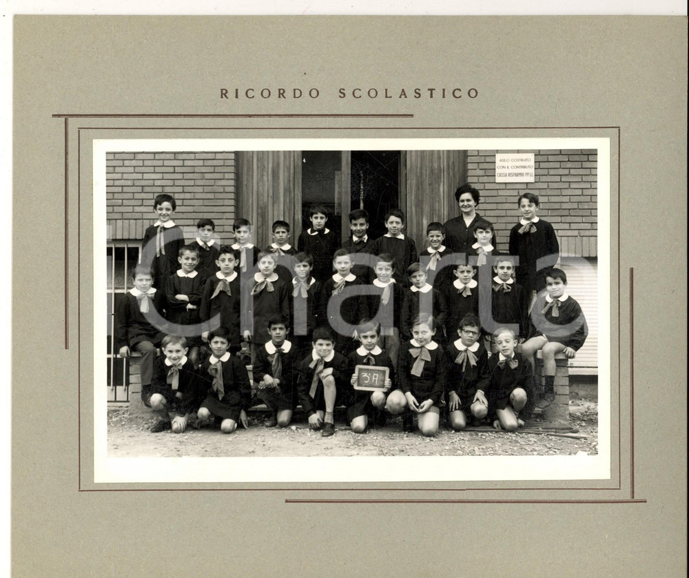 Fotografia d epoca originale 1950 ca AREA MILANESE Ritratto di una classe 3 elementare Foto VINTAGE 23x20 1