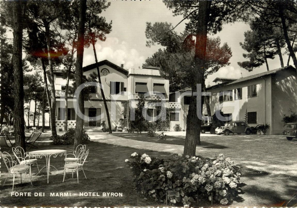 Cartolina originale da collezione 1954 FORTE DEI MARMI (LU) Veduta dell'Hotel BYRON *Cartolina postale FG VG 1