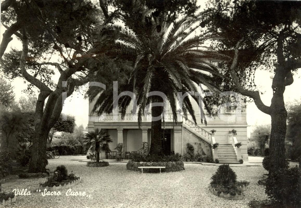 Cartolina originale da collezione 1967 FORTE DEI MARMI LU Veduta di Villa SACRO CUORE Cartolina postale FG VG 1