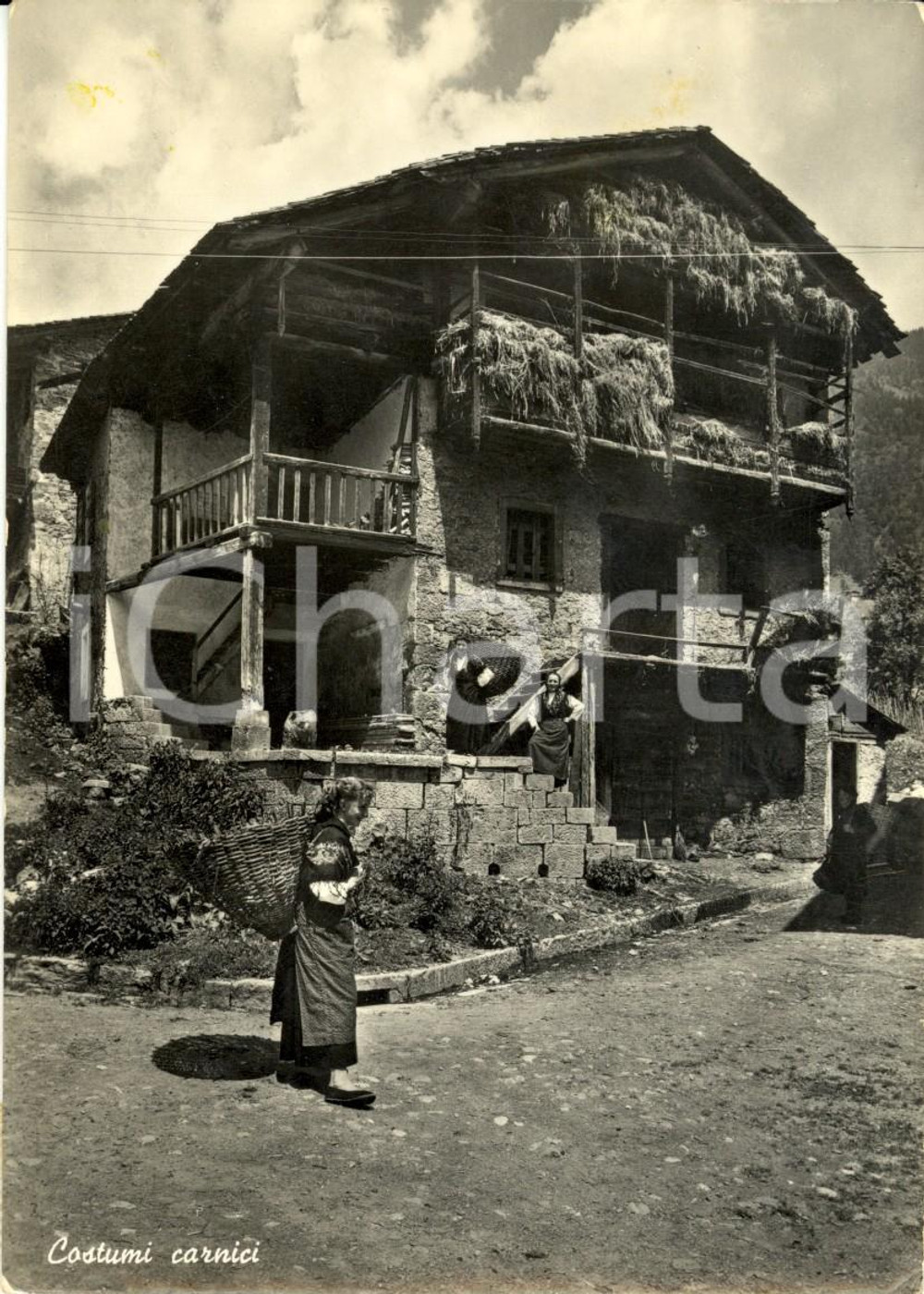 Cartolina originale da collezione 1955 UDINE COSTUMI Contadine con gerle in abiti carnici tradizionali FG VG 1