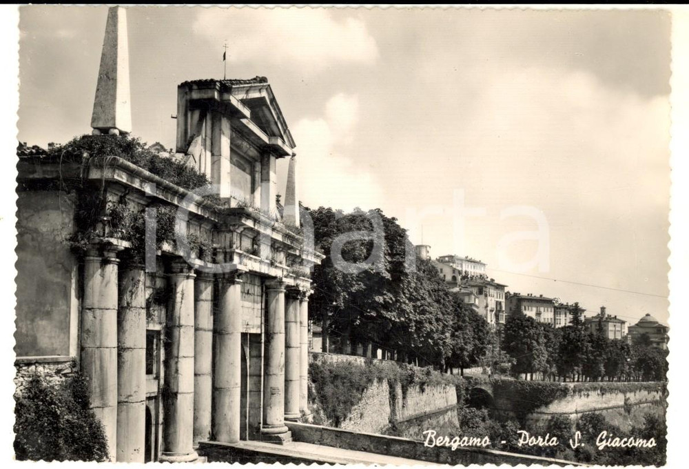 Cartolina originale da collezione 1974 BERGAMO Veduta di PORTA SAN GIACOMO Cartolina postale FG VG 1