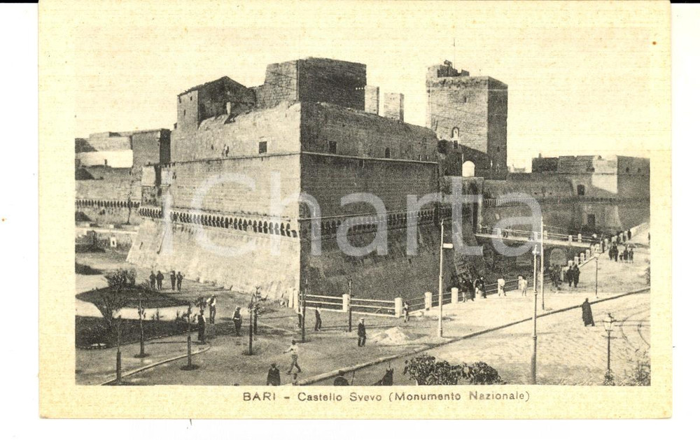 Cartolina originale da collezione 1930 ca BARI Castello Svevo (Monumento Nazionale) *Cartolina ANIMATA FP NV 1