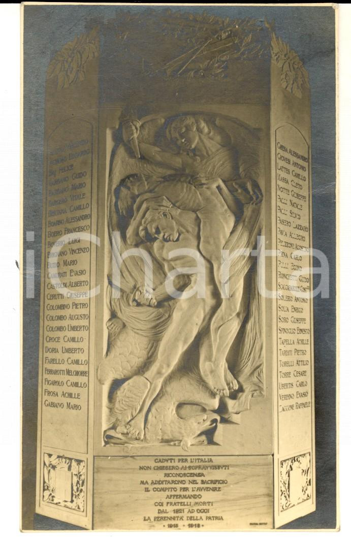 Fotografia d epoca originale 1920 ca CASALE MONFERRATO Monumento ai Caduti  scultore CAPRA Foto MELOTTI 1