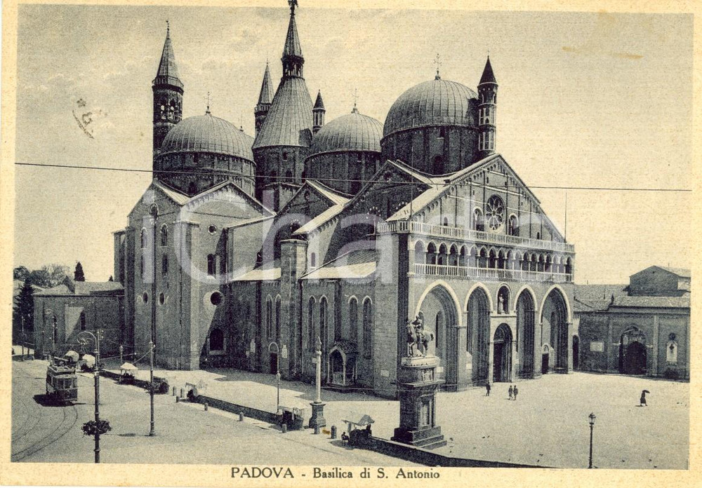 Cartolina originale da collezione 1934 PADOVA La Basilica di SANT ANTONIO Cartolina ANIMATA con tram FG VG 1