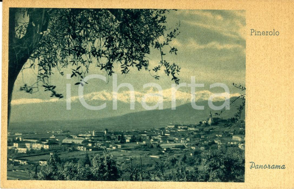 Cartolina originale da collezione 1940 PINEROLO TO Veduta panoramica paese e montagne innevate Cartolina FP VG 1