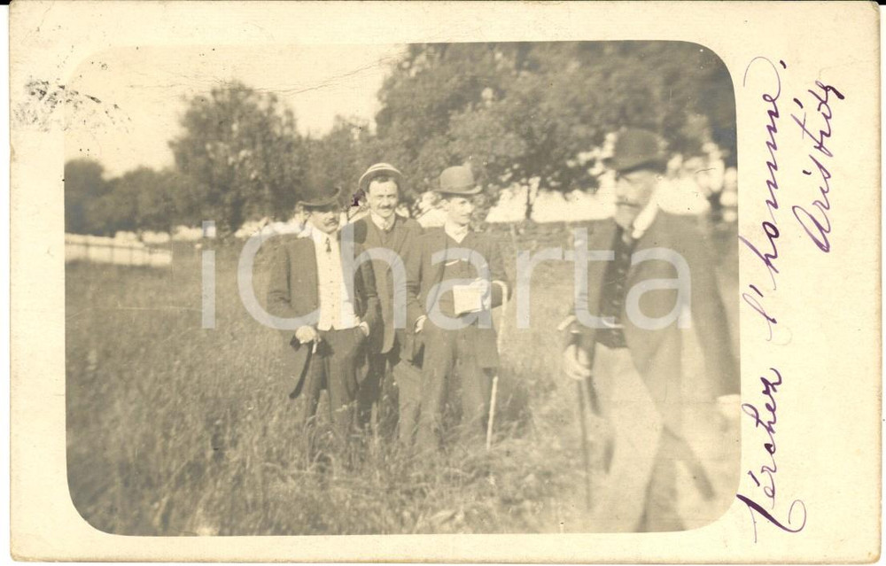 Fotografia d epoca originale 1900 ca AREA FRANCESE Aristide FOLLIS in campagna con amici Foto cartolina FP 1