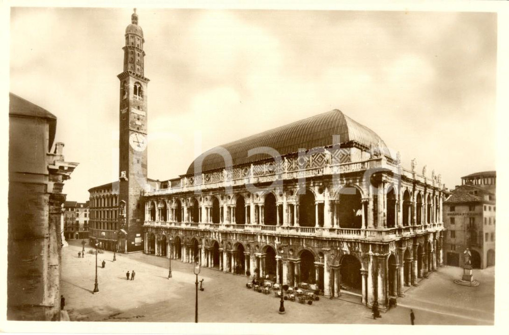 Cartolina originale da collezione 1934 VICENZA Piazza dei SIGNORI con Basilica PALLADIANA Cartolina FP NV 1
