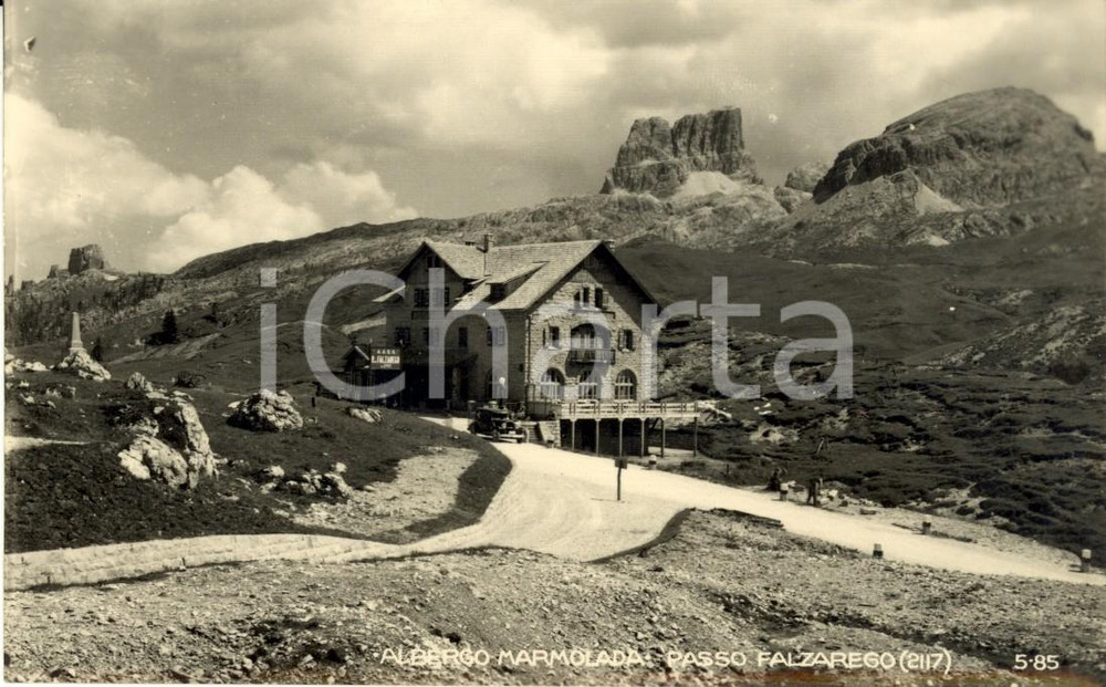 Cartolina originale da collezione 1950 ca PASSO FALZAREGO BL Veduta dell albergo MARMOLADA Cartolina FP NV 1
