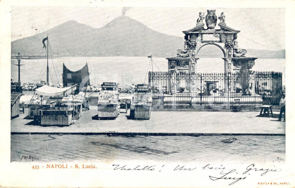 Cartolina originale da collezione 1900 ca NAPOLI Rione SANTA LUCIA - Bancarelle sul lungomare *Cartolina FP VG 1