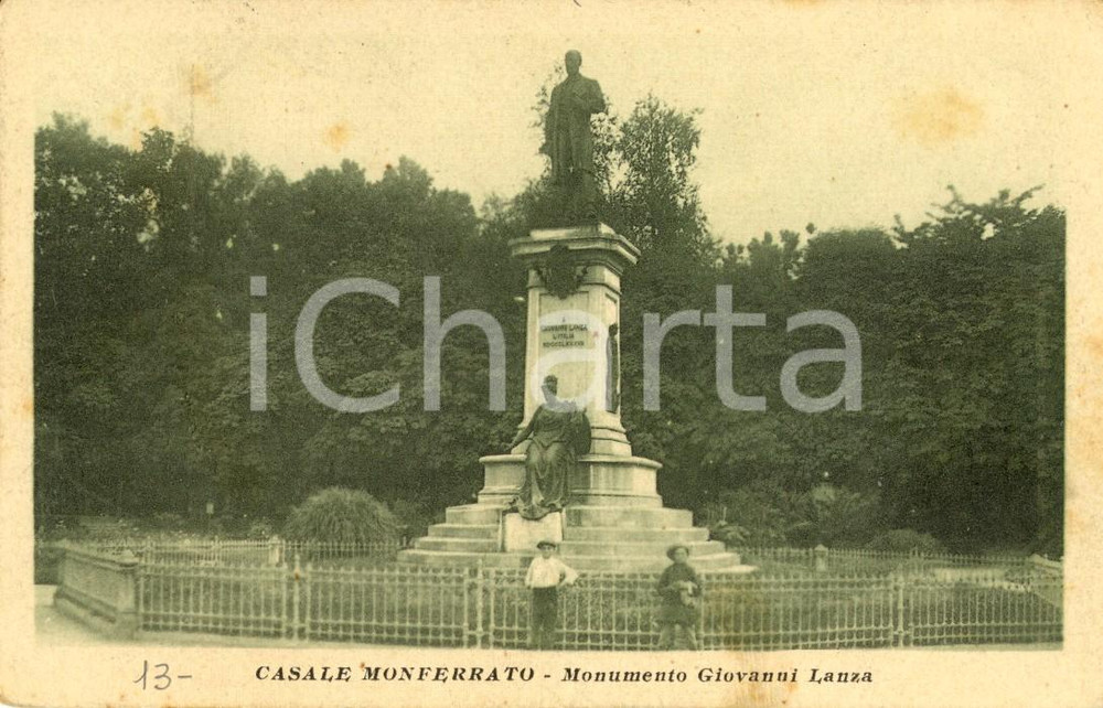 Cartolina originale da collezione 1919 CASALE MONFERRATO Bambini davanti Monumento Giovanni LANZA *Cartolina VG 1