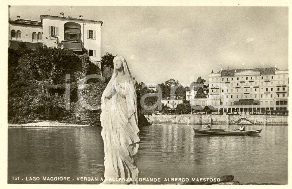 Cartolina originale da collezione 1943 VERBANIA PALLANZA Madonnina davanti all'Albergo MAESTOSO *Cartolina FP NV 1