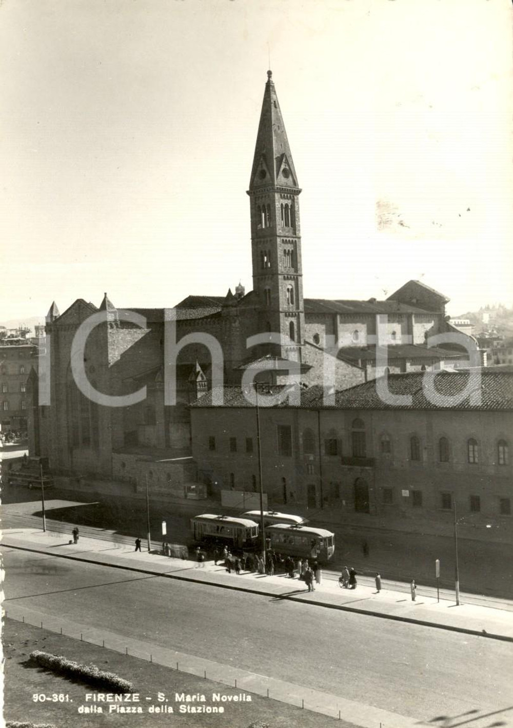 Cartolina originale da collezione 1959 FIRENZE Filobus e passanti davanti a SANTA MARIA NOVELLA *Cartolina FG VG 1