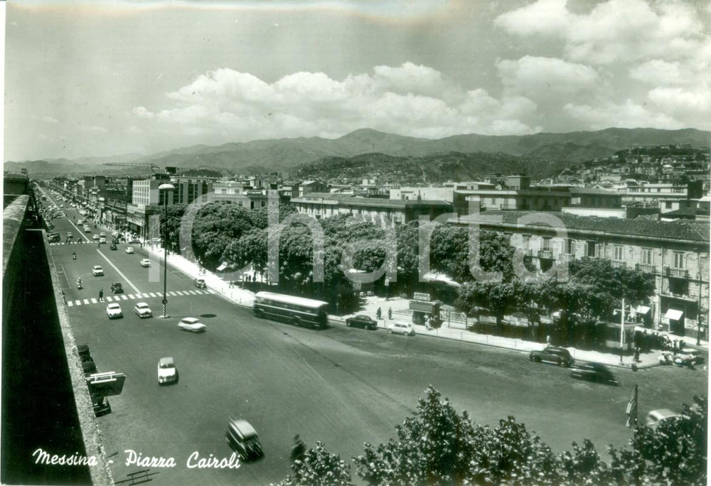 Cartolina originale da collezione 1961 MESSINA Veduta generale di Piazza CAIROLI Cartolina FG VG 1