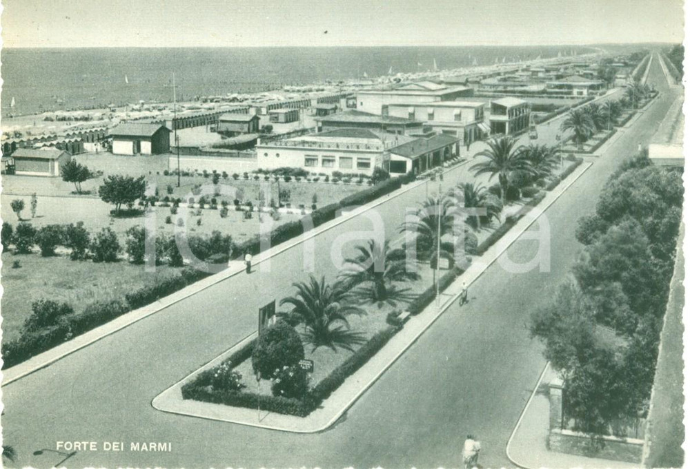 Cartolina originale da collezione 1955 ca FORTE DEI MARMI (LU) Veduta del lungomare *Cartolina FG VG 1