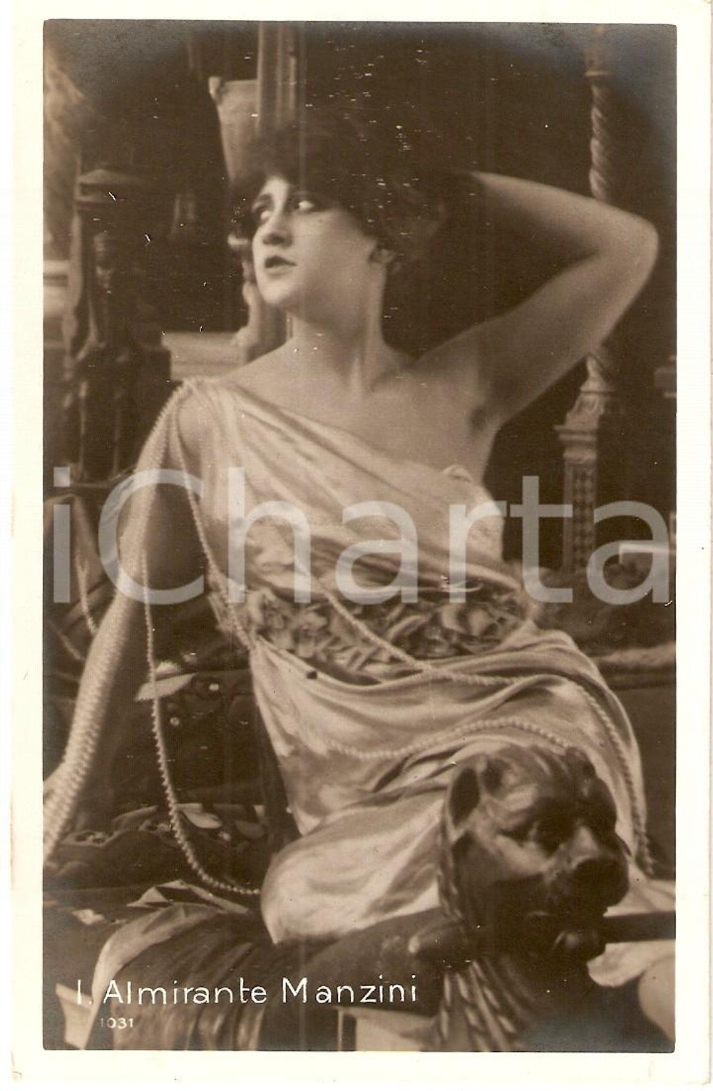 Cartolina originale da collezione 1920 ca CINEMA Ritratto Italia ALMIRANTE MANZINI Attrice *Cartolina FP NV 1