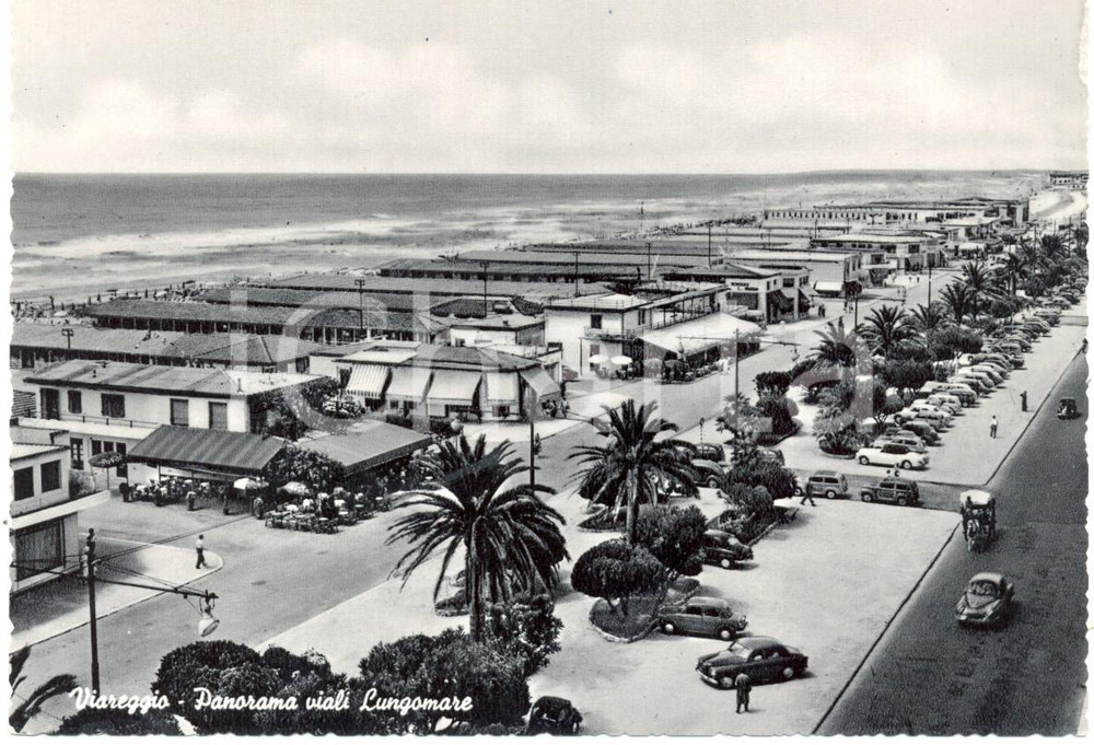 Cartolina originale da collezione 1955 ca VIAREGGIO (LU) Panoramica viali sul LUNGOMARE *ANIMATA FG NV 1