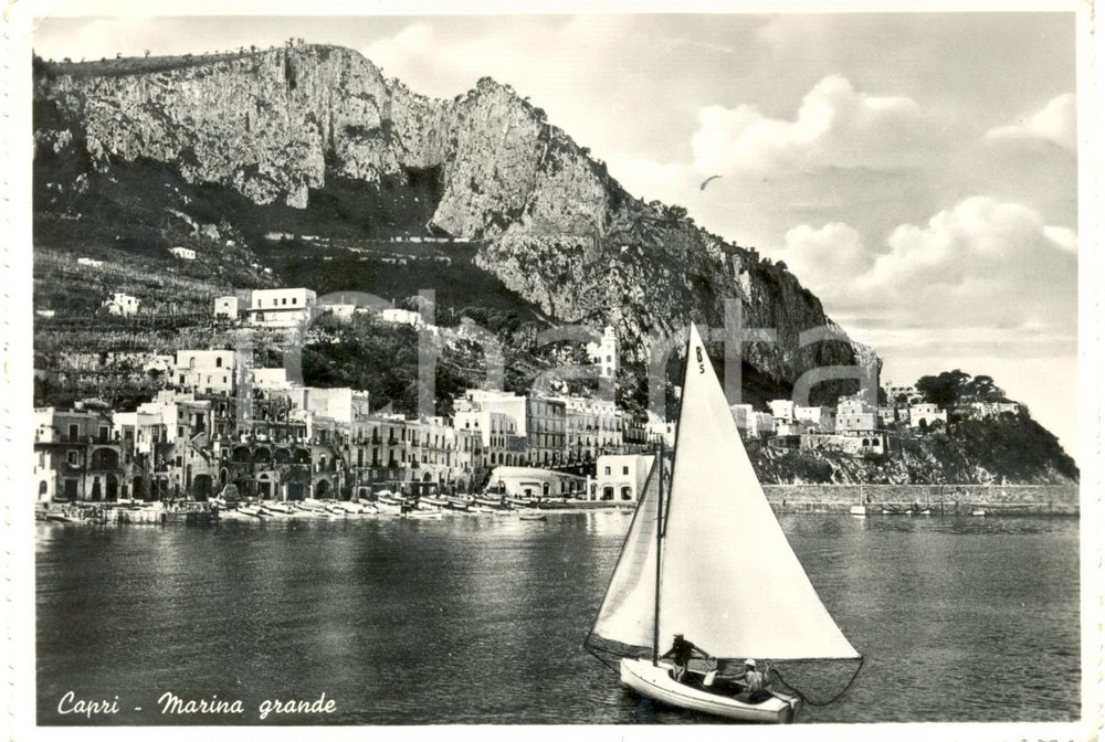 Cartolina originale da collezione 1953 CAPRI (NA) Barca a vela al largo di MARINA GRANDE *Cartolina FG VG 1