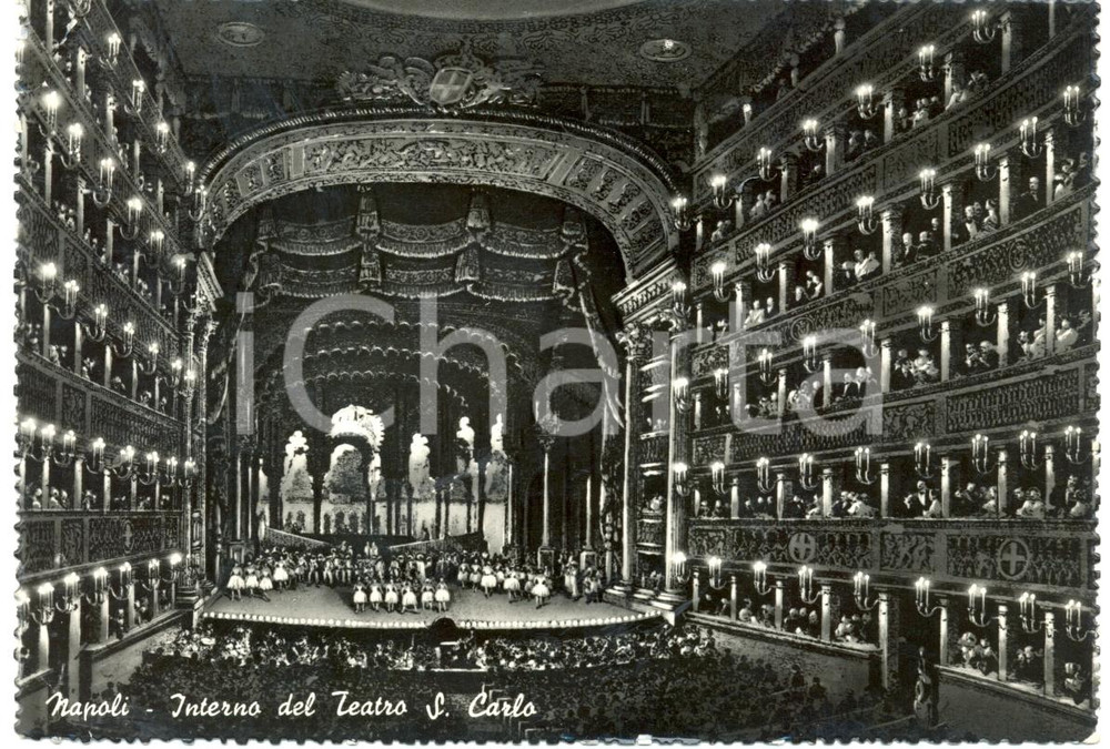 Cartolina originale da collezione 1956 NAPOLI Interno Teatro SAN CARLO durante uno spettacolo ANIMATA FG VG 1