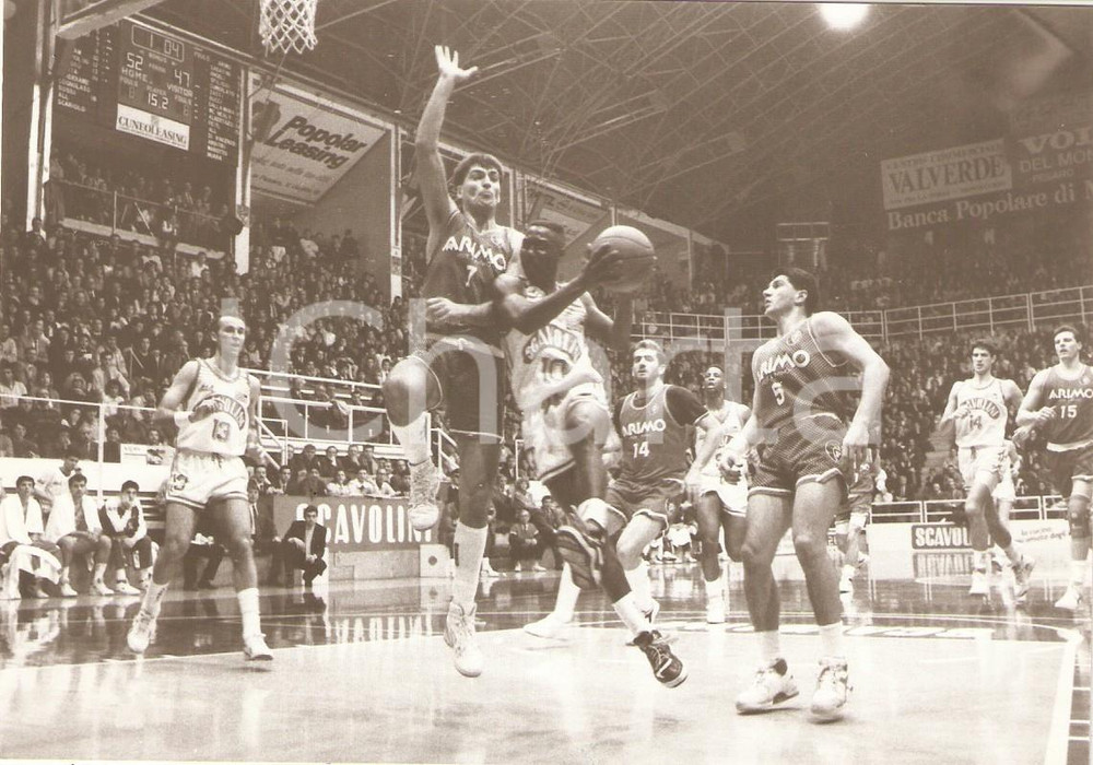 Fotografia d epoca originale 1990 BASKET Victoria Libertas PESARO Kelvin UPSHAW Foto 1