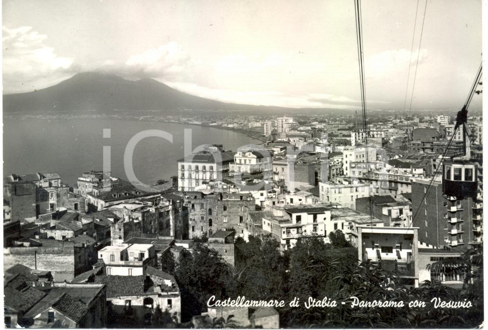Cartolina originale da collezione 1959 CASTELLAMMARE DI STABIA (NA) Panorama del paese con VESUVIO *FG VG 1