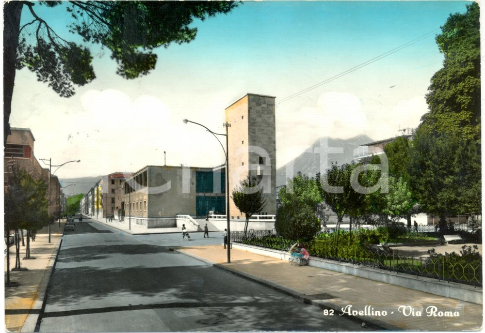 Cartolina originale da collezione 1962 AVELLINO Panorama di via ROMA *Cartolina ANIMATA FG VG 1