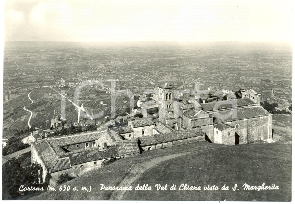 Cartolina originale da collezione 1955 ca CORTONA AR Panorama val CHIANA da SANTA MARGHERITA Cartolina FG NV 1