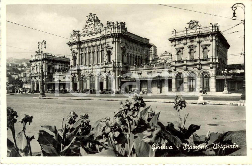 Cartolina originale da collezione 1930 ca GENOVA Veduta della facciata e del piazzale della stazione BRIGNOLE FP 1
