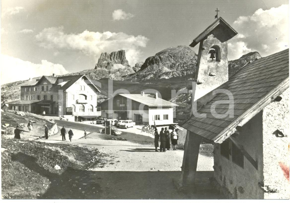 Cartolina originale da collezione 1969 PASSO FALZAREGO (BL) Paese e Monte AVERAU *Cartolina ANIMATA FG VG 1