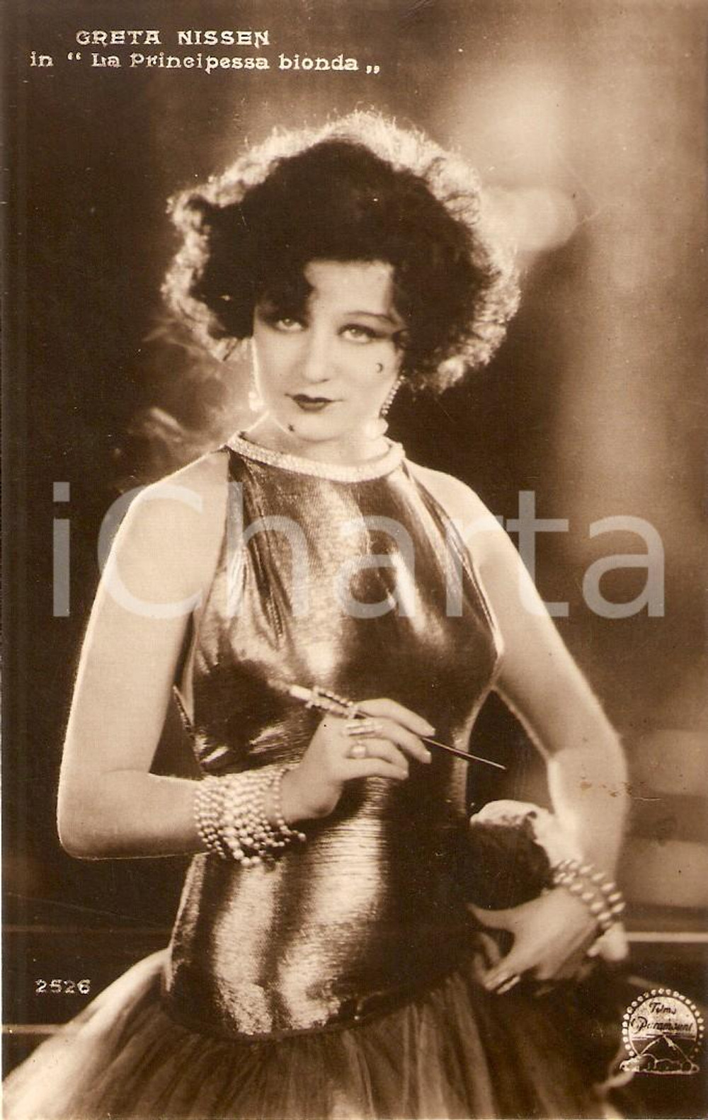 Cartolina originale da collezione 1920 ca PRINCIPESSA BIONDA Greta NISSEN fuma sigaretta *Cartolina FP NV 1