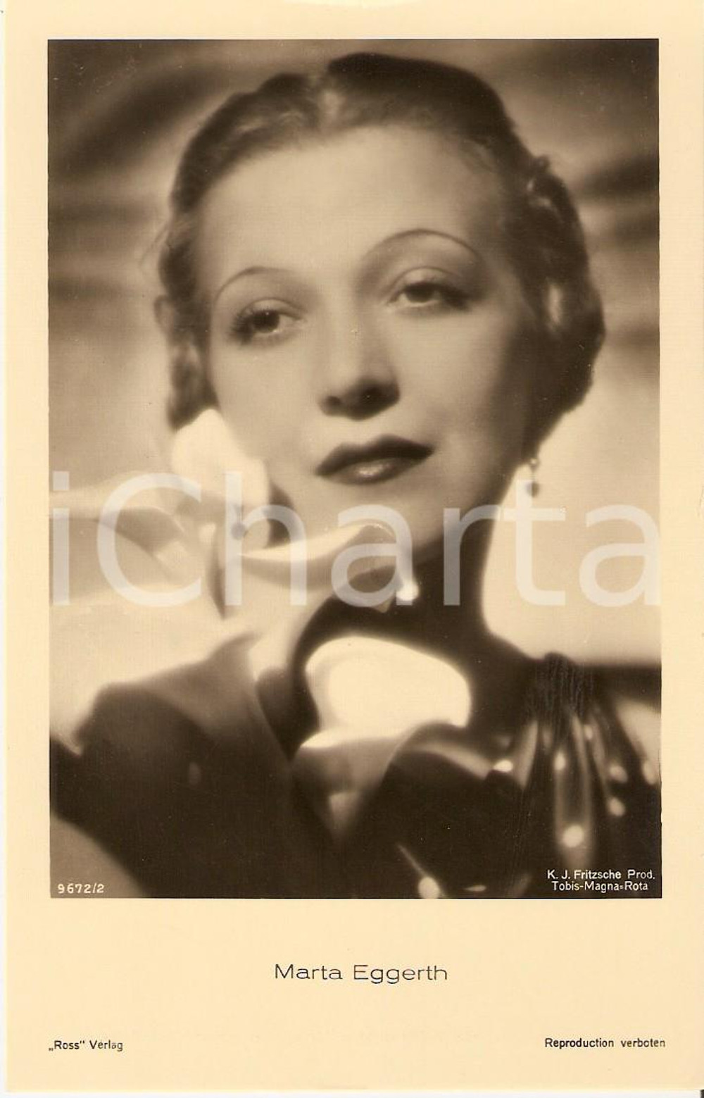 Cartolina originale da collezione 1935 ca CINEMA Actress Marta EGGERTH POrtrait with flower *Cartolina FP NV 1