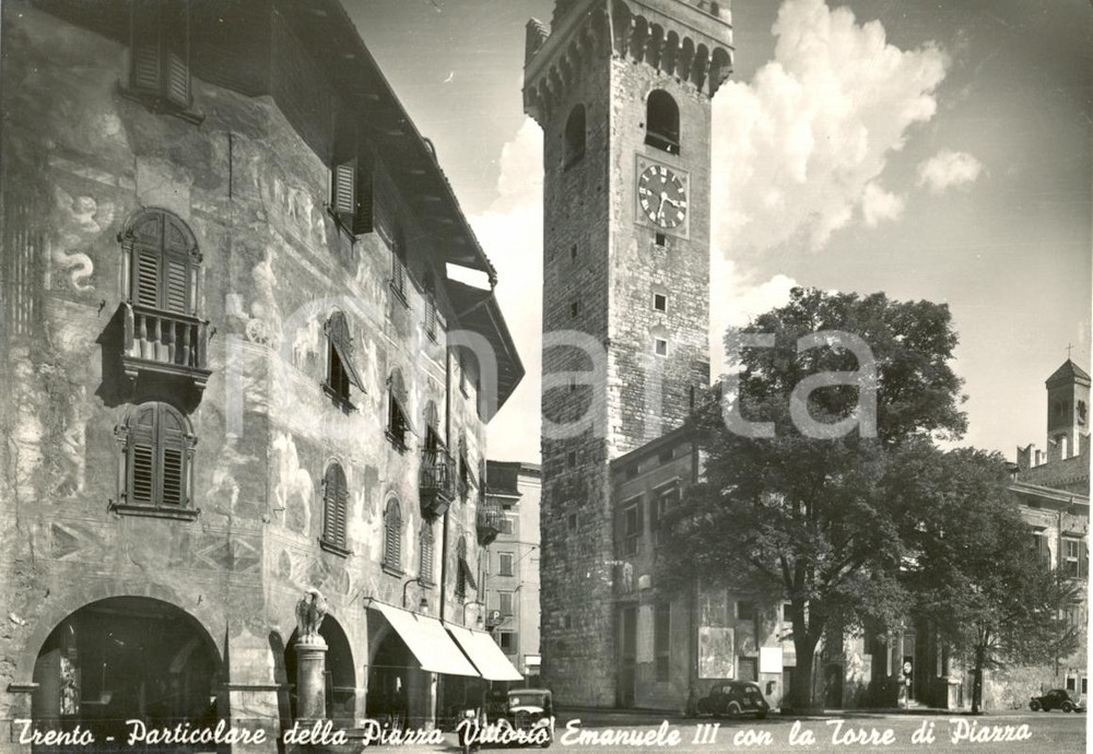 Cartolina originale da collezione 1940 ca TRENTO Piazza Vittorio Emanuele  FIAT 500  MAGGIOLONE Cartolina animata 1