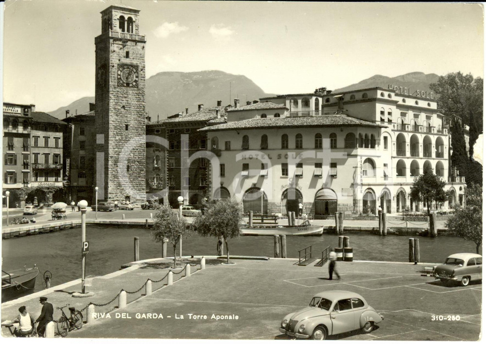 Cartolina originale da collezione 1950 ca RIVA DEL GARDA (TN) La torre aponale *Cartolina postale FG NV 1
