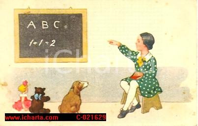 Cartolina originale da collezione 1941 Scolaretta insegna a cane e bambole ILLUSTRATA FP 1