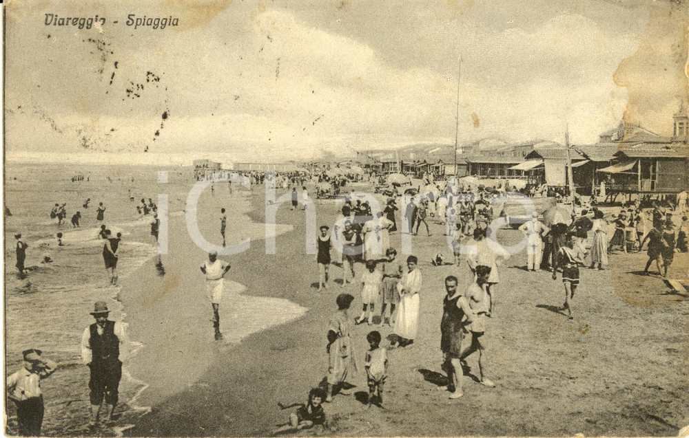 Cartolina originale da collezione 1922 VIAREGGIO (LU) Spiaggia con bagnanti *Cartolina FP VG DANNEGGIATA 1