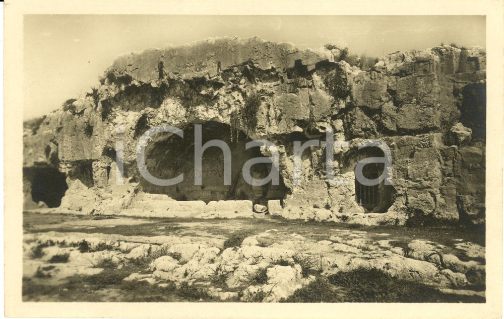 Cartolina originale da collezione 1940 ca SIRACUSA Teatro greco NINFEO o Fontana Sacra Cartolina postale FP NV 1