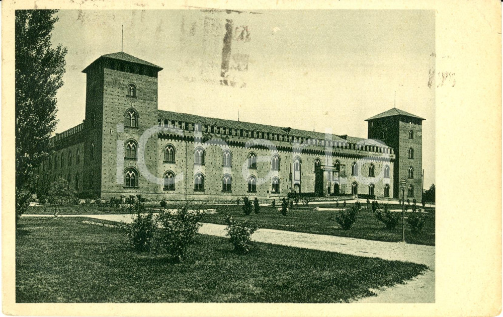 Cartolina originale da collezione 1933 PAVIA Veduta esterna del castello dei Visconti Cartolina postale FP VG 1