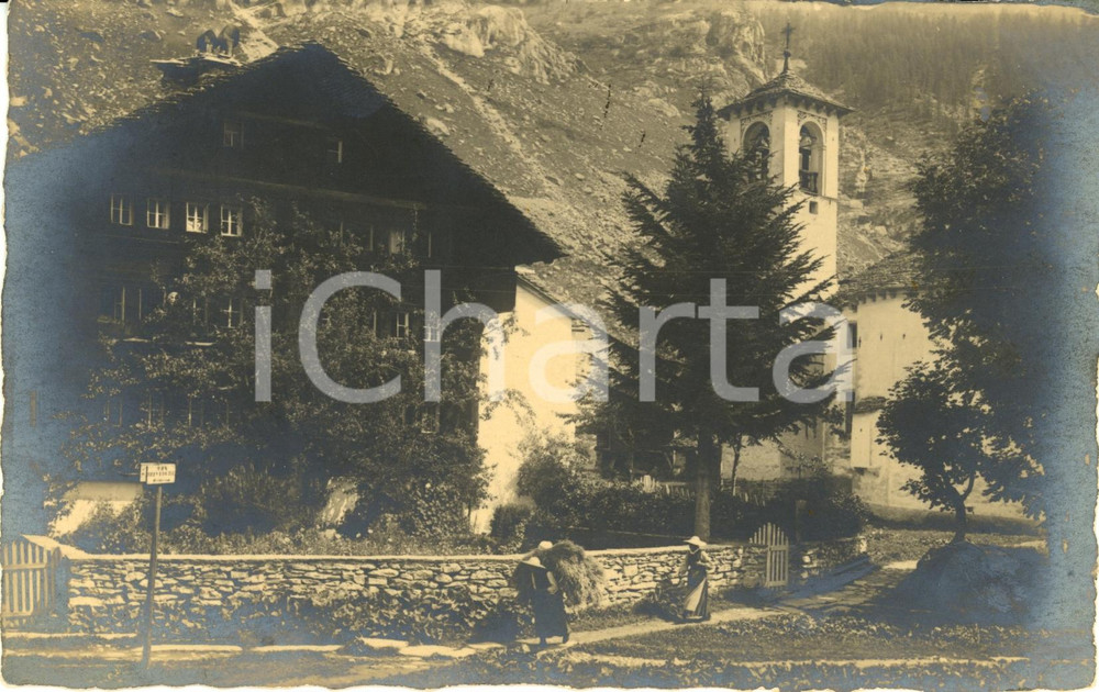 Cartolina originale da collezione 1924 PREMOSELLO (VB) Scorcio del paese con abitazione e chiesa *Cartolina FP VG 1