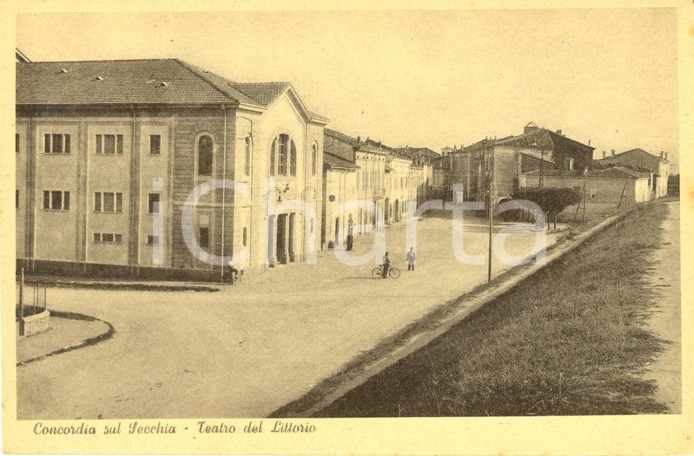 Cartolina originale da collezione 1930 ca CONCORDIA SUL SECCHIA MO Il Teatro del LITTORIO Cartolina FP NV 1