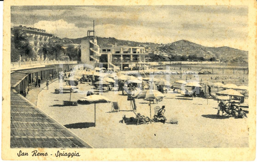 Cartolina originale da collezione 1952 SANREMO (IM) Veduta spiaggia con bagnanti *Cartolina DANNEGGIATA FP VG 1