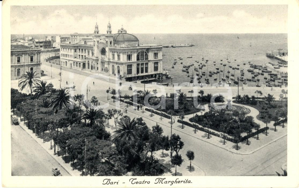 Cartolina originale da collezione 1930 ca BARI Veduta aerea del Teatro MARGHERITA Cartolina postale FP NV 1