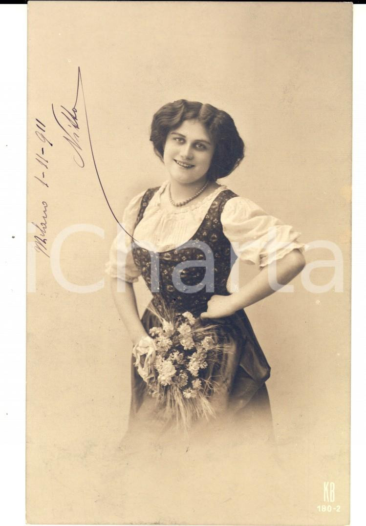 Cartolina originale da collezione 1911 MILANO Giovane donna con fiori e spighe Cartolina ing. BONELLI FP VG 1